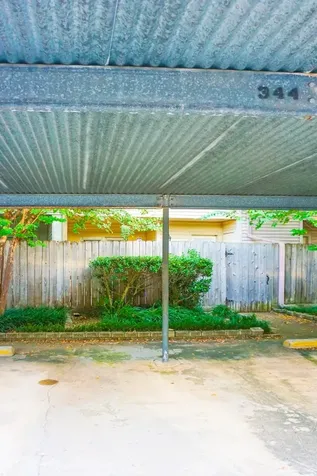 3100 Jeanetta Street 703 Houston TX 77063