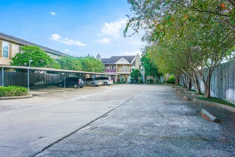 3100 Jeanetta Street 703 Houston TX 77063