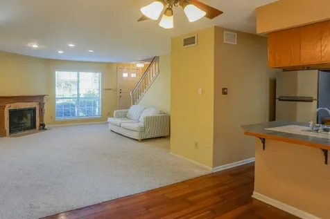 3100 Jeanetta Street 703 Houston TX 77063