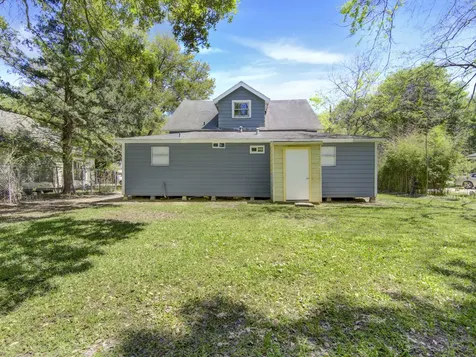 313 N Beauregard Street 1 Alvin TX 77511