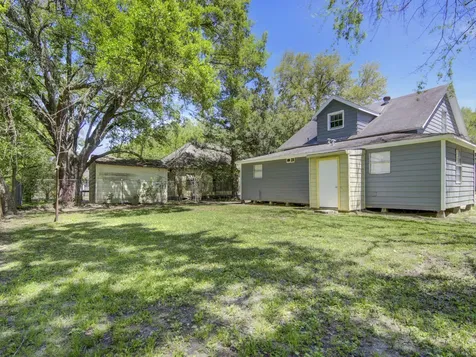 313 N Beauregard Street 1 Alvin TX 77511