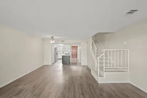 5005 Georgi Lane 73 Houston TX 77092