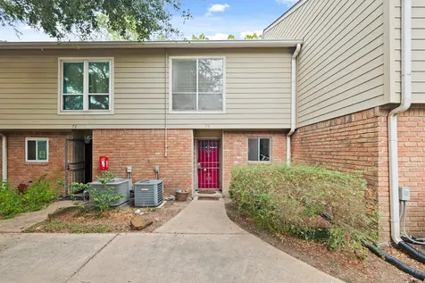 5005 Georgi Lane 73 Houston TX 77092