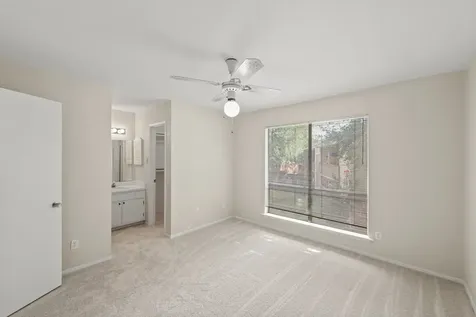 5005 Georgi Lane 73 Houston TX 77092