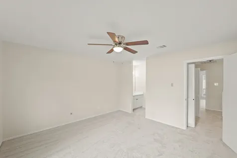 5005 Georgi Lane 73 Houston TX 77092