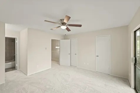 5005 Georgi Lane 73 Houston TX 77092