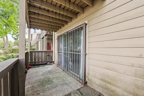 5005 Georgi Lane 73 Houston TX 77092