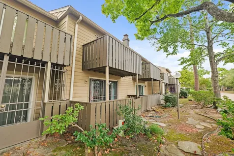 5005 Georgi Lane 73 Houston TX 77092