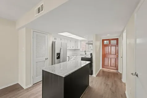 5005 Georgi Lane 73 Houston TX 77092