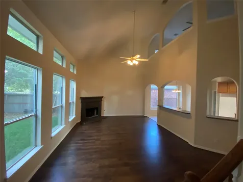 9210 Hidden Lake E Magnolia TX 77354