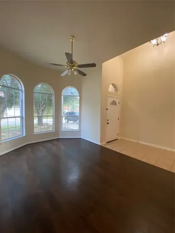 9210 Hidden Lake E Magnolia TX 77354