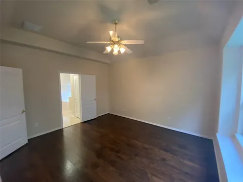 9210 Hidden Lake E Magnolia TX 77354