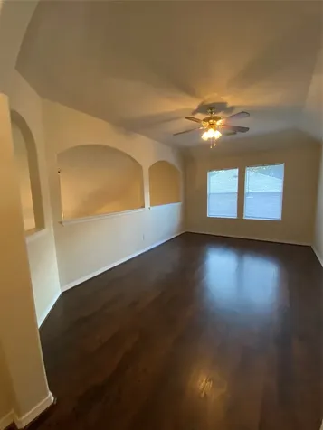 9210 Hidden Lake E Magnolia TX 77354