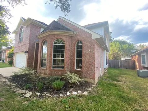 9210 Hidden Lake E Magnolia TX 77354