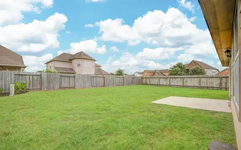 9919 Shimmering Lakes Drive Rosharon TX 77583