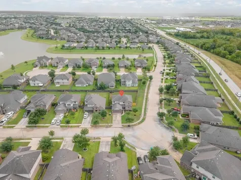9919 Shimmering Lakes Drive Rosharon TX 77583