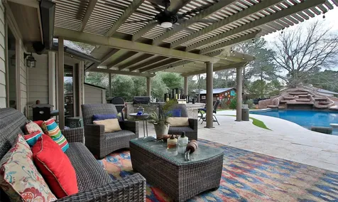 522 Whispering Meadow Magnolia TX 77355