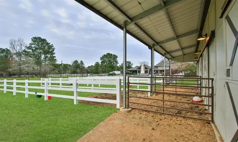 522 Whispering Meadow Magnolia TX 77355