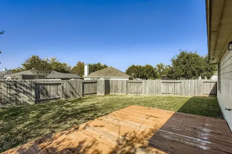 13560 Lake Breeze Lane Willis TX 77318