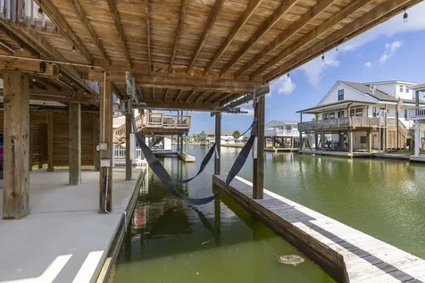 16715 Montego Way Jamaica Beach TX 77554