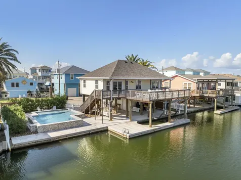 16715 Montego Way Jamaica Beach TX 77554