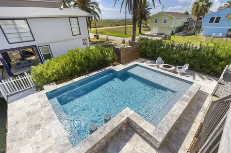 16715 Montego Way Jamaica Beach TX 77554