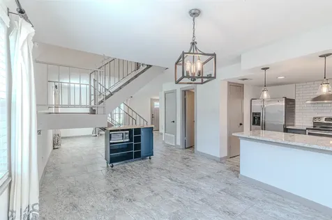 10010 Knoboak Drive 33 Houston TX 77080