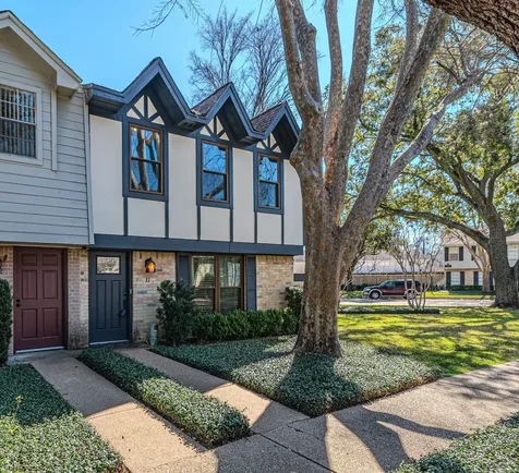 10010 Knoboak Drive 33 Houston TX 77080