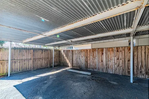 10010 Knoboak Drive 33 Houston TX 77080