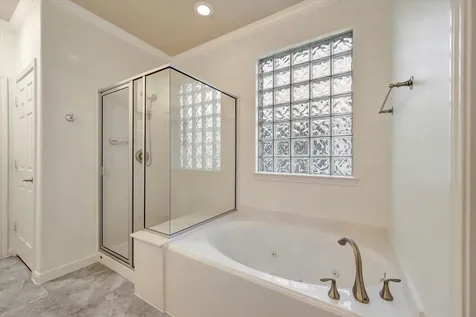 1619 Berlino Drive Pearland TX 77581