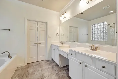 1619 Berlino Drive Pearland TX 77581