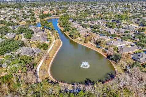 1619 Berlino Drive Pearland TX 77581