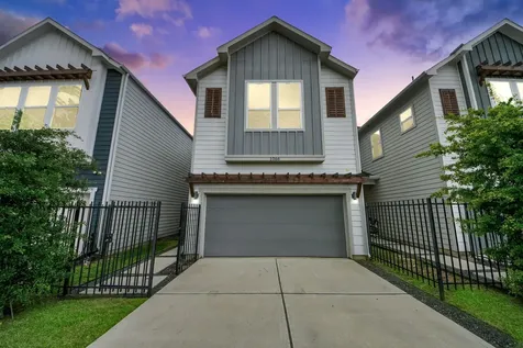 1066 Mansfield Street Houston TX 77091