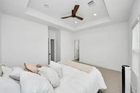 1066 Mansfield Street Houston TX 77091