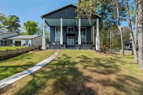 800 Northwoods Drive Point Blank TX 77364