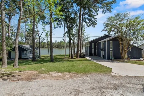 800 Northwoods Drive Point Blank TX 77364