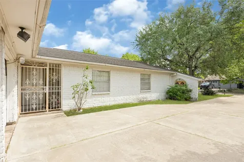 12326 South Drive Houston TX 77099