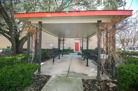 10855 Meadowglen Lane 721 Houston TX 77042