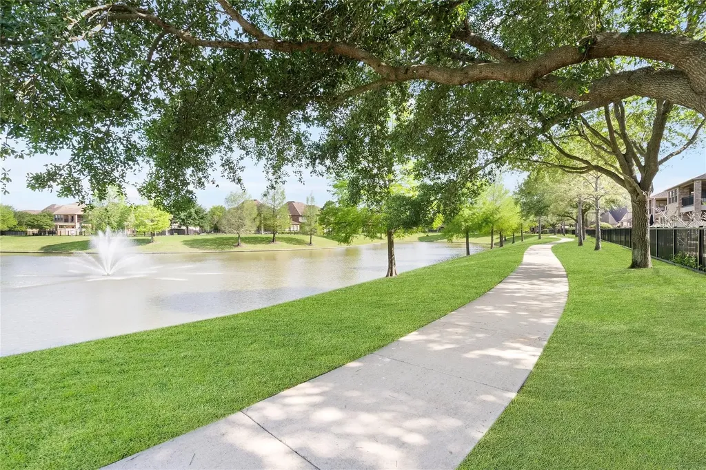 1243 Glenwood Canyon Lane Houston TX 77077