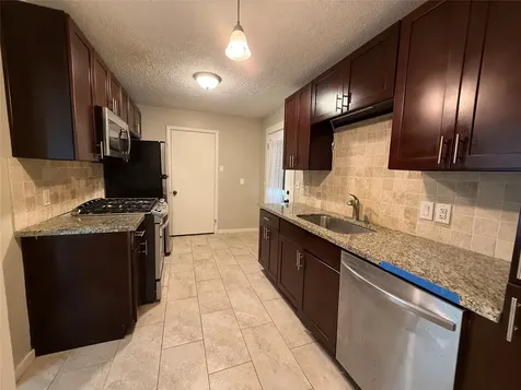 1807 Firwood Drive Pasadena TX 77502