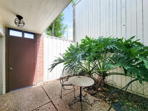 2243 W Alabama Street B Houston TX 77098