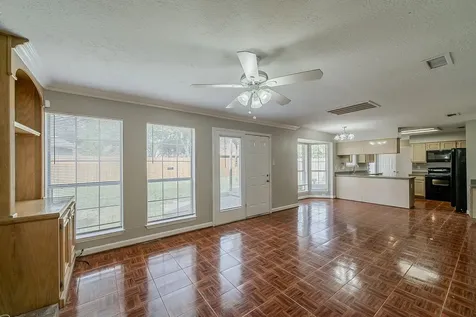 4122 Sablechase Drive Houston TX 77014
