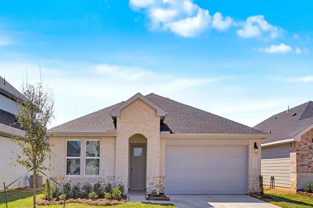 31143 Warwick Coast Court Fulshear TX 77441