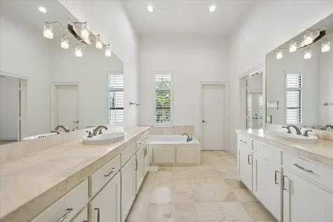 6906 Sewanee Street Houston TX 77025