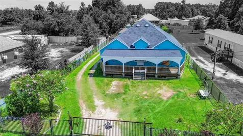 1060 County Road 5021 Cleveland TX 77327