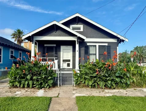 1924 26th Street Galveston TX 77550
