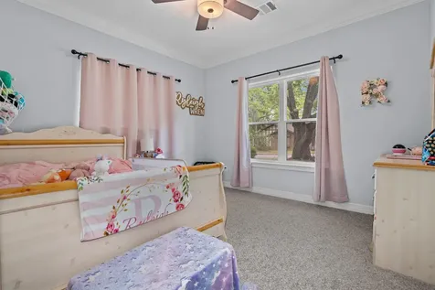 105 Mclean Drive Crockett TX 75835