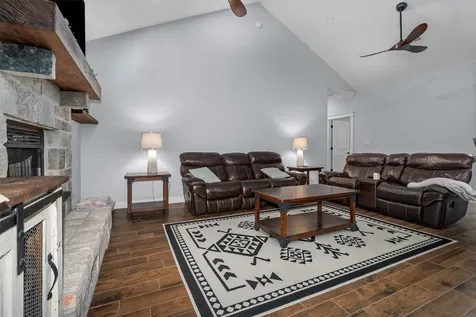 105 Mclean Drive Crockett TX 75835