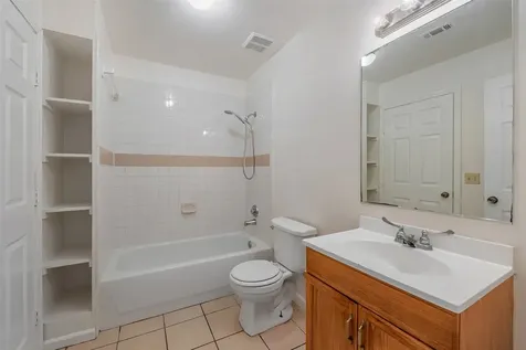 3238 Alabama 5 Houston TX 77004