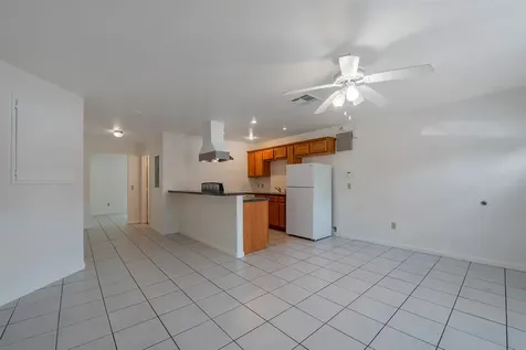 3238 Alabama 5 Houston TX 77004